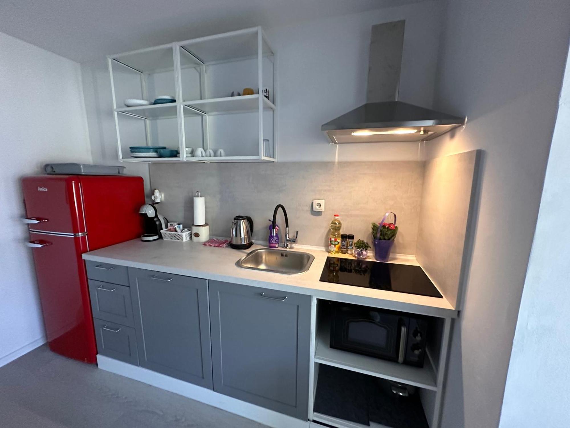 Beach Apartment - 50M From The Beach With Free Parking ビオグラード・ナ・モル エクステリア 写真